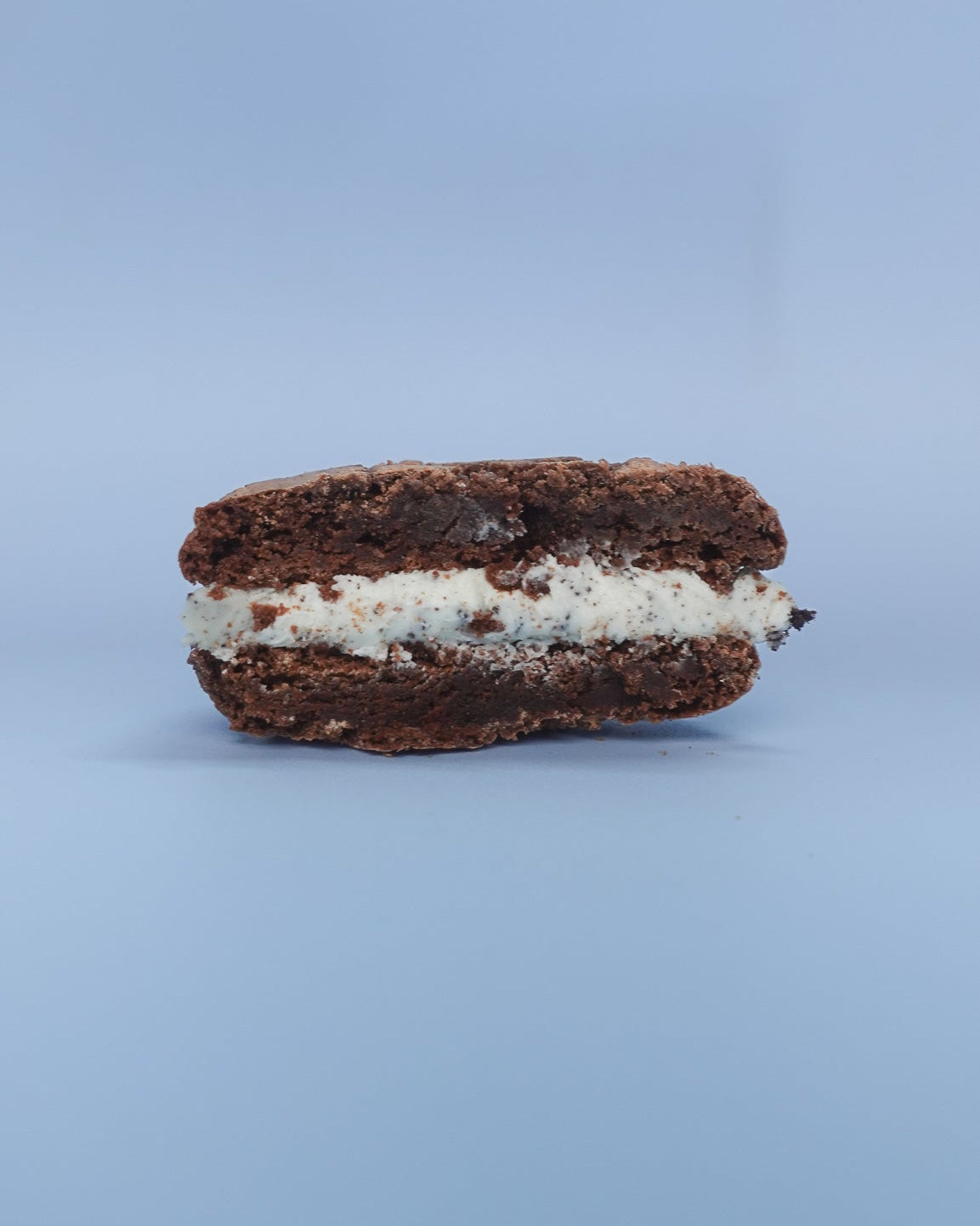 Brookie Sandwich - Cookies and Cream