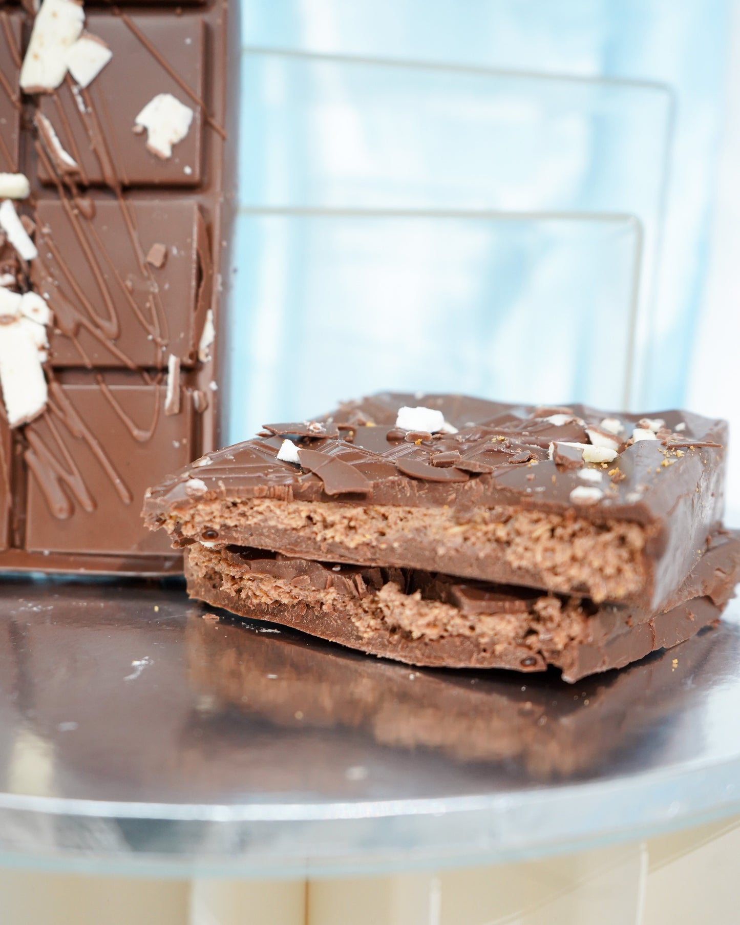 Milk Chocolate Kinder Bueno Knafeh 250g