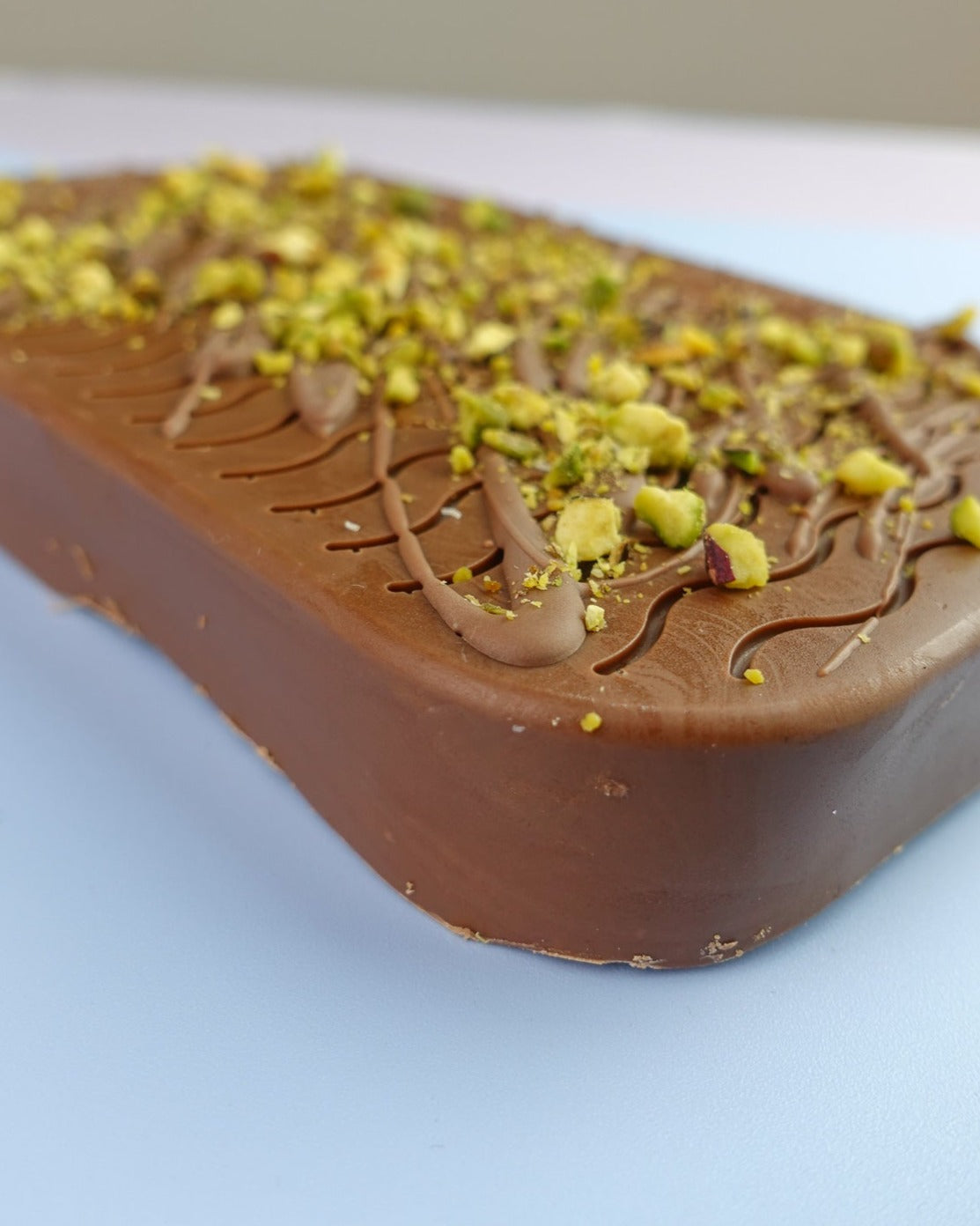 Pistachio Milk Chocolate Knafeh Bar 500g