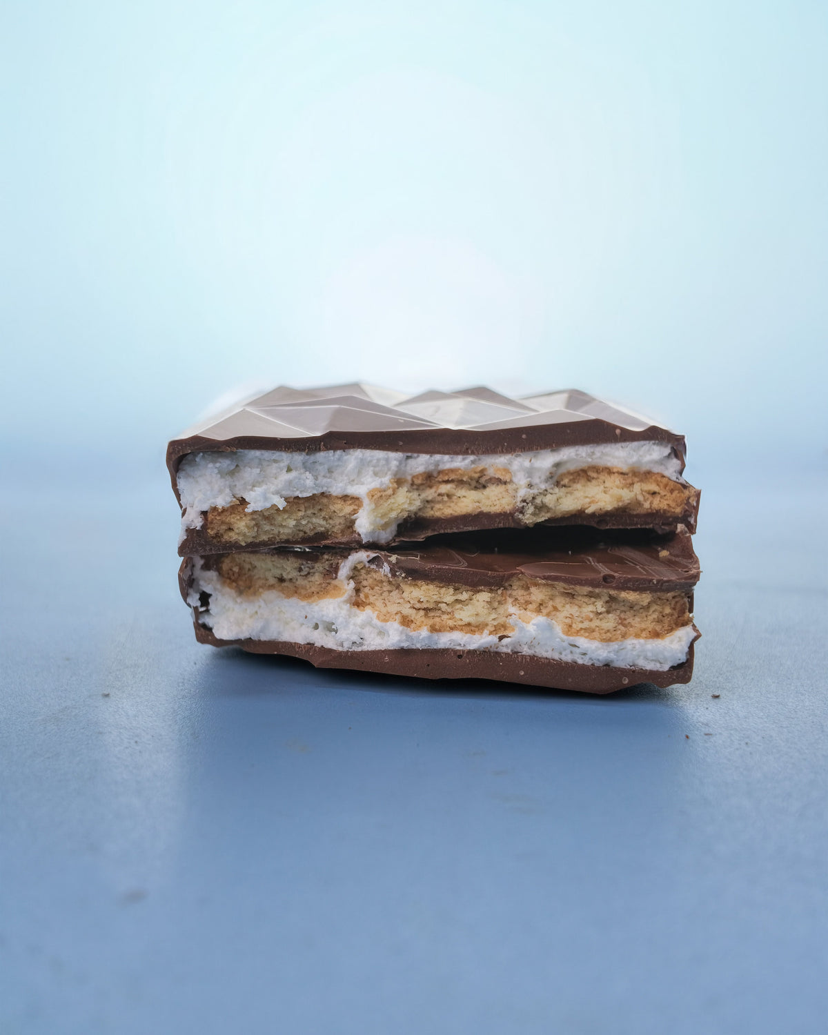 Mallow & Digestive Biscuit S'Mores Chocolate Bar