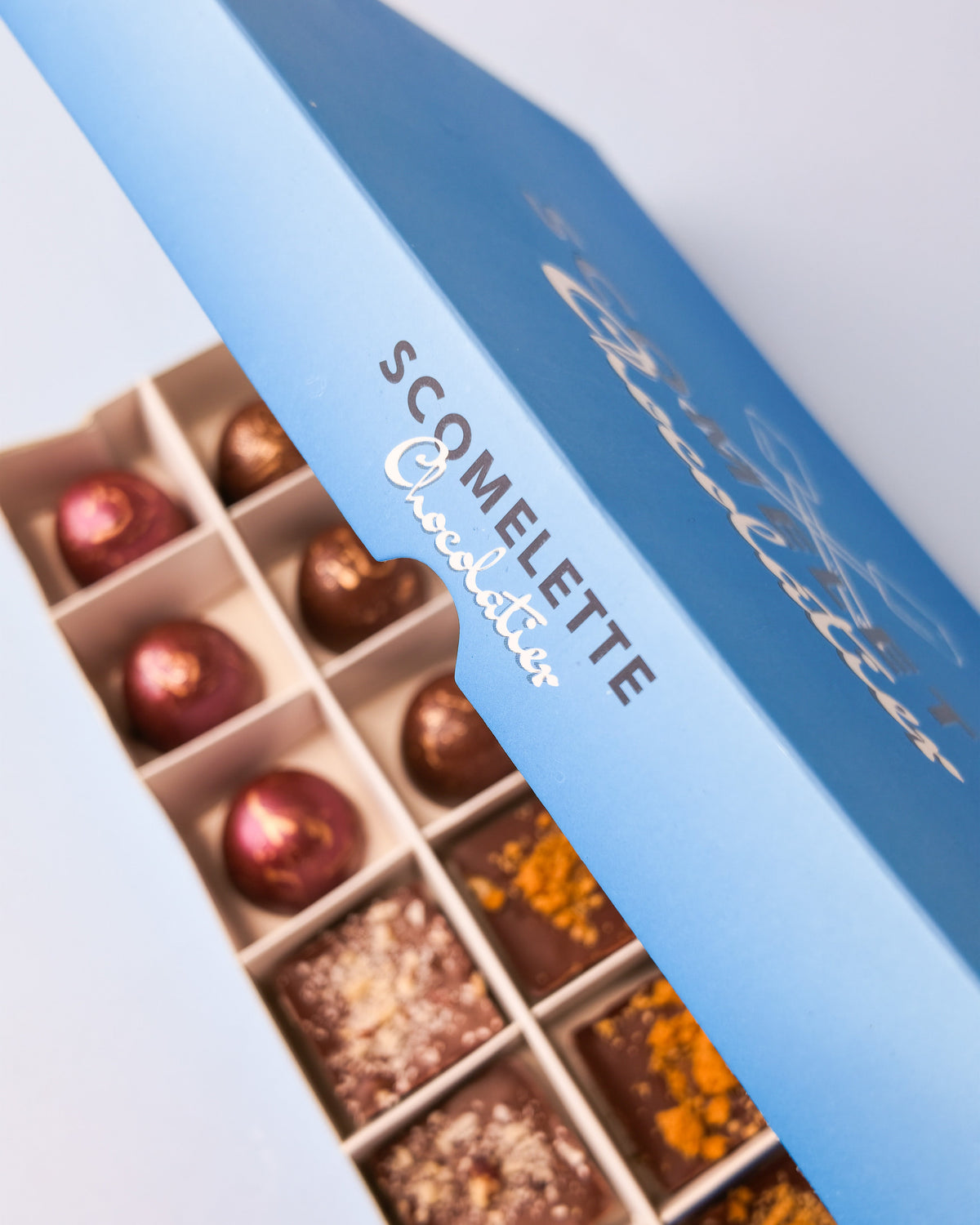 Luxury Mixed Chocolate Selection Box ā 24 Handmade Belgian Chocolates