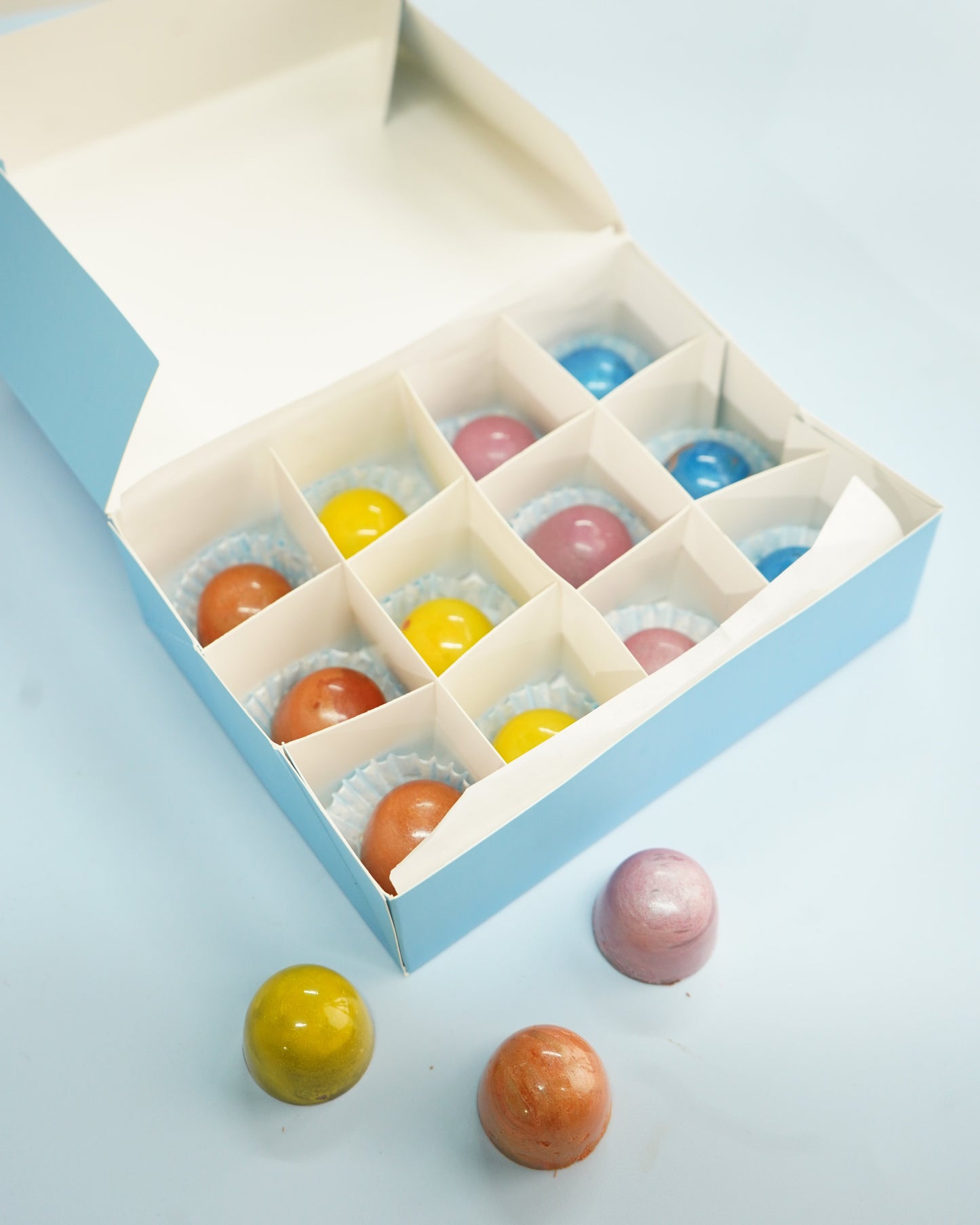 Milk Chocolate Truffle Selection Box (12 Pieces)