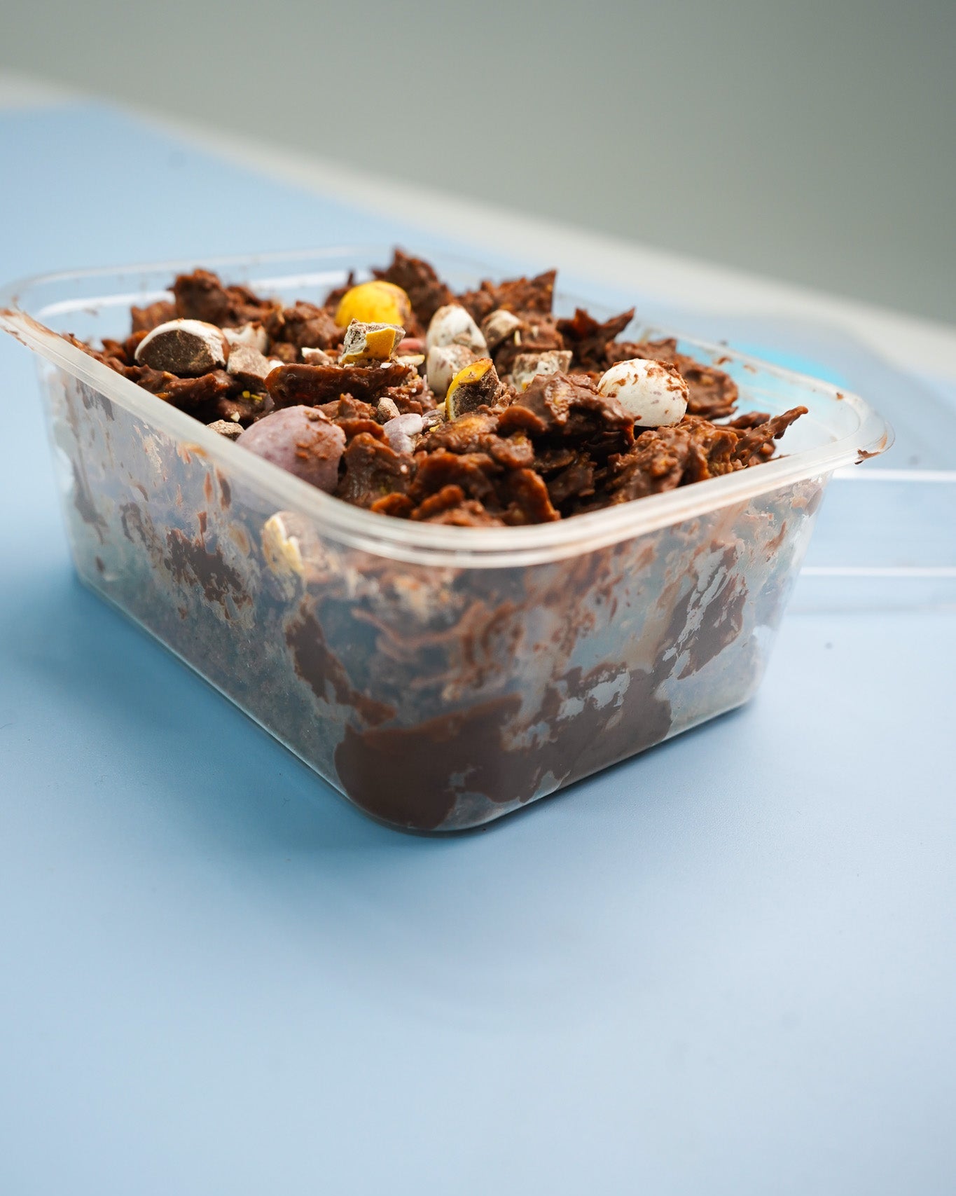 Mini Egg Chocolate Crunch Cake - 250g
