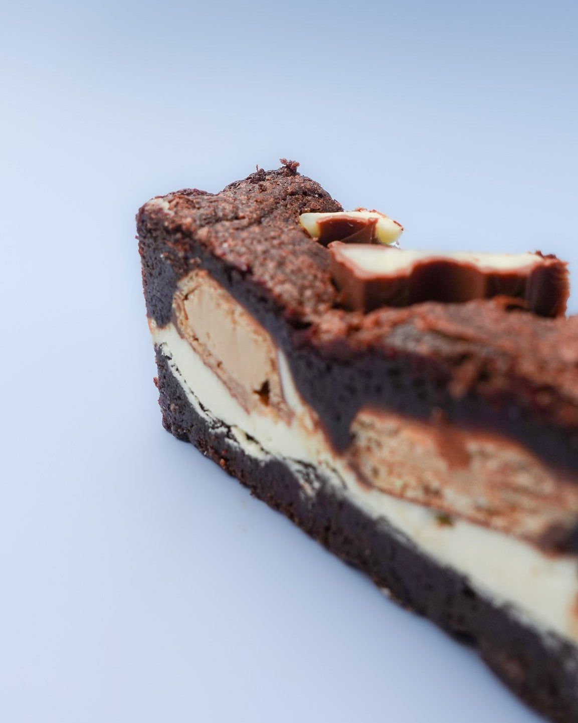 Kinder Bueno Loaded Brownie Slab