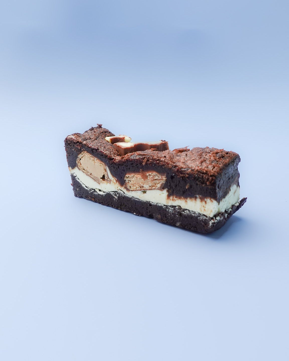 Kinder Bueno Loaded Brownie Slab