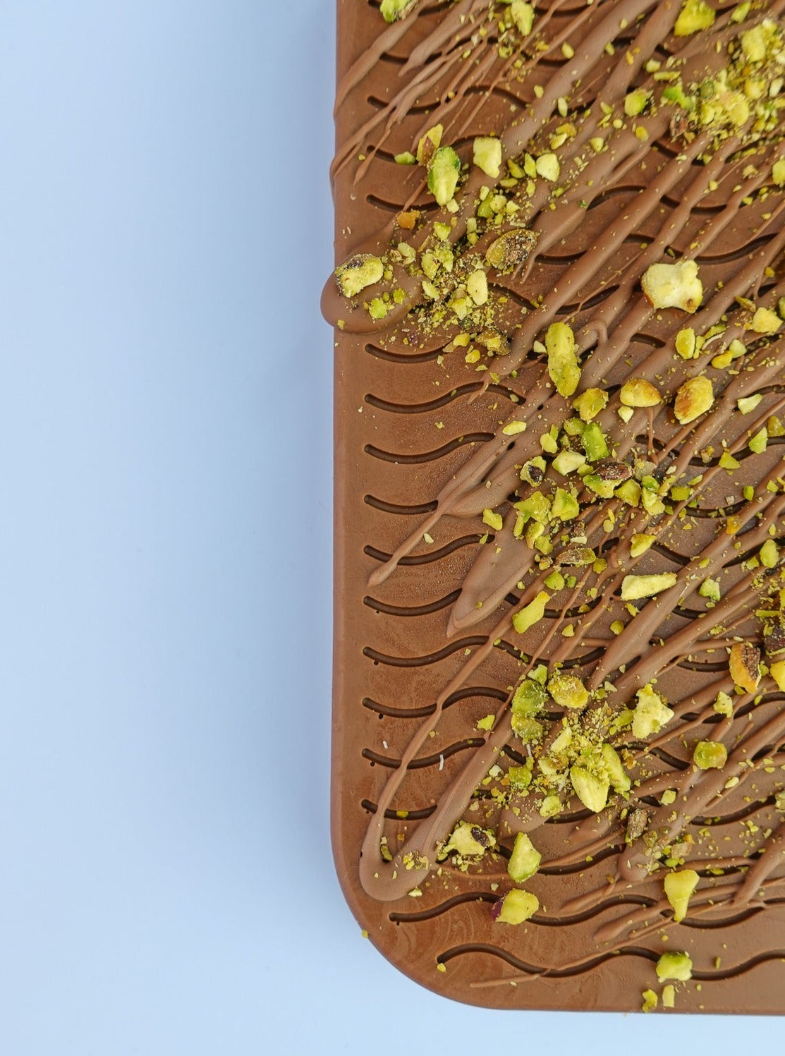 Pistachio Milk Chocolate Knafeh Bar 500g