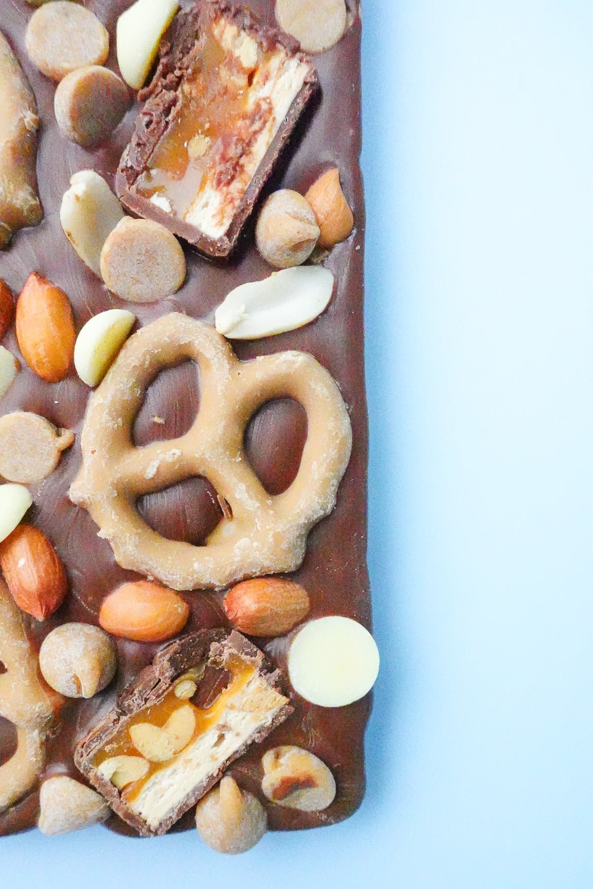 Snickers Peanut Butter Pretzel Loaded Milk Chocolate Bar