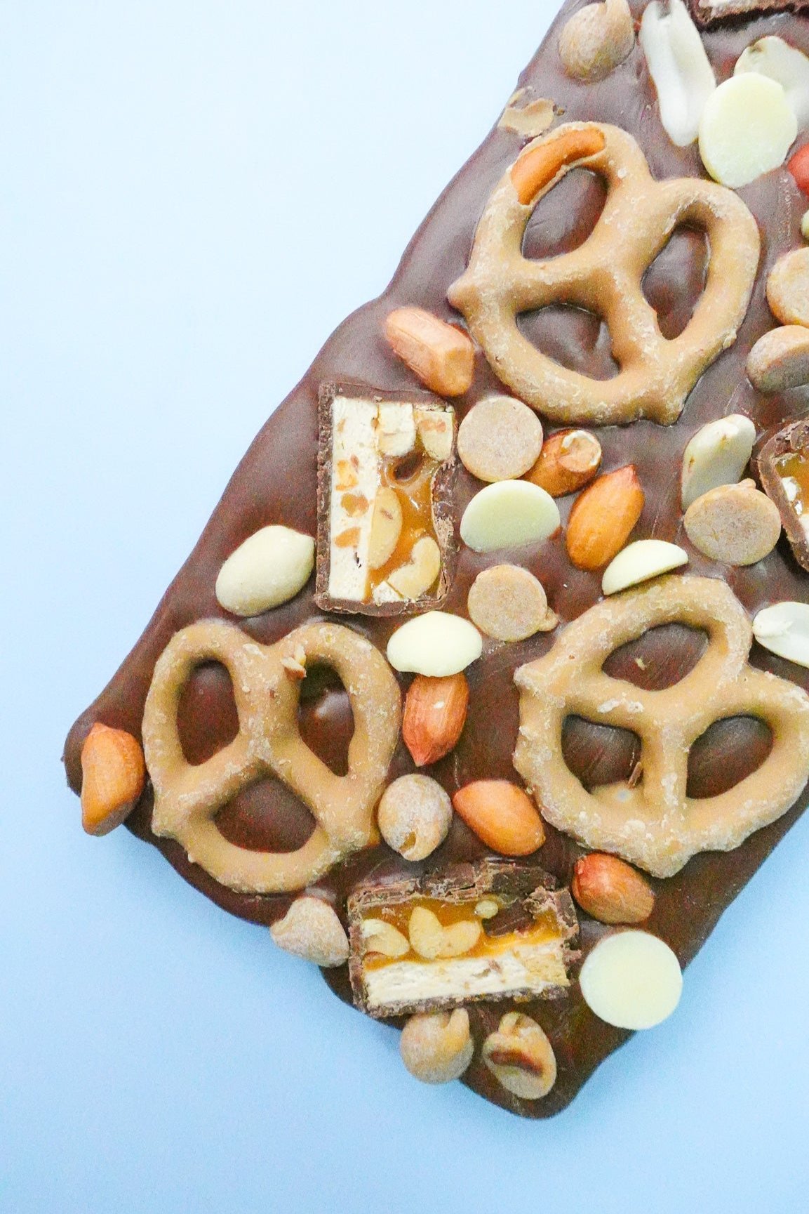 Snickers Peanut Butter Pretzel Loaded Milk Chocolate Bar